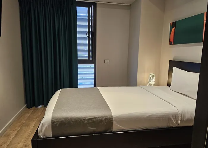 Deluxe Studio