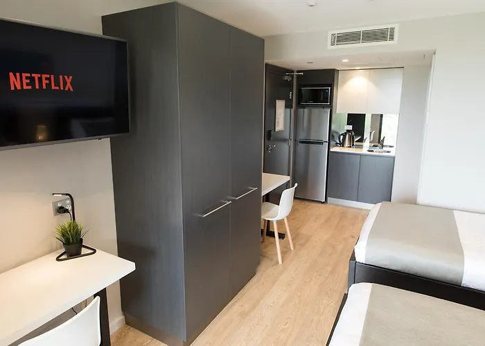 Deluxe Studio